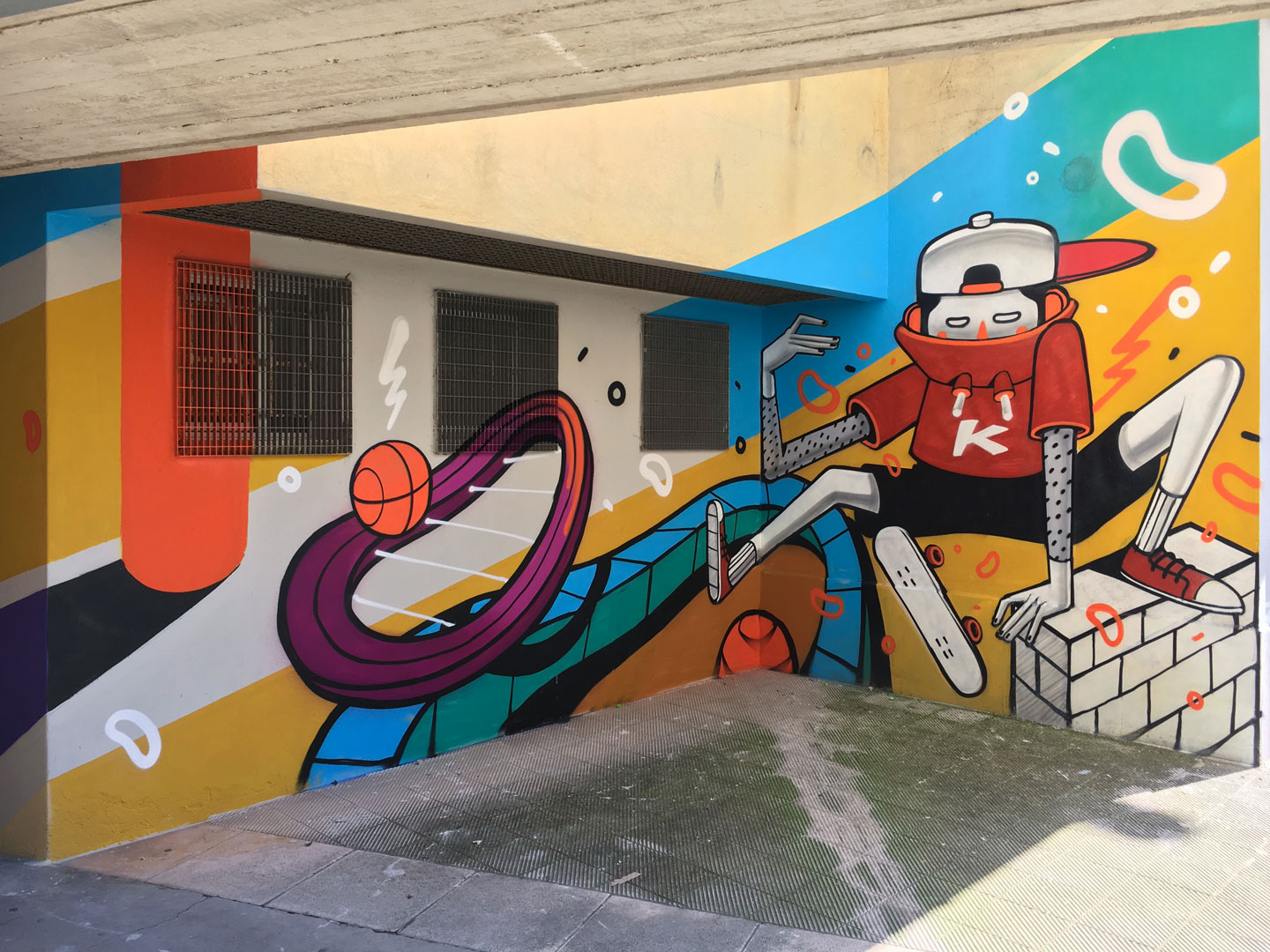 Opera murale Play Hard a Matera